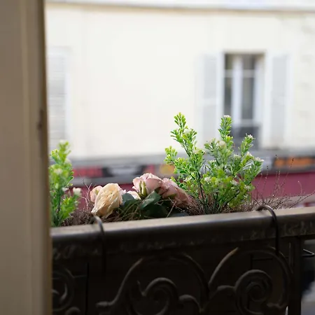 Le Reflet Du Rocher, à Deux Pas De L'arc *