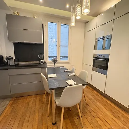 Apartment Celine 27 Le Reflet Du Rocher, A Deux Pas De L'arc Paris