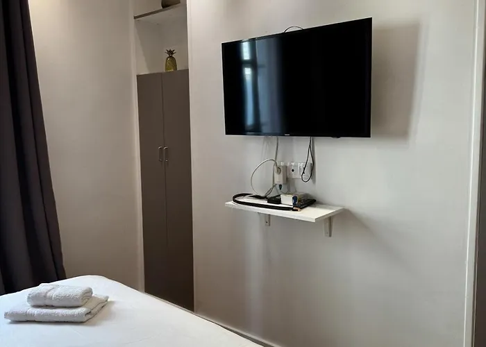 Appartement Le Reflet Du Rocher, à Deux Pas De L'arc Paris